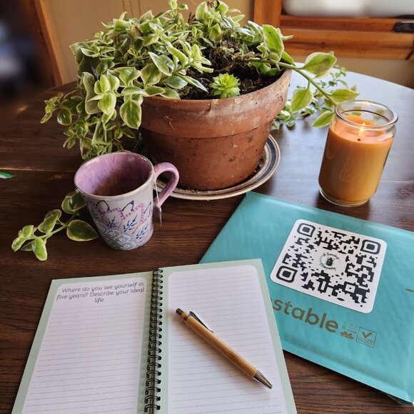 Self-Reflection Journal - 8.5x5.5 Spiral Bound -Calming Colored Guided Workbook - Picture 4 of 17